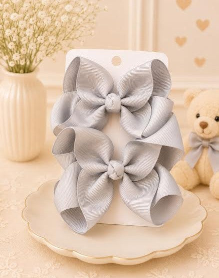 Pigtail Bows: 4 inch