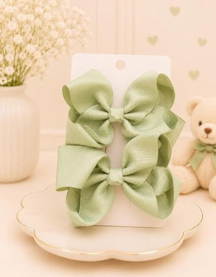 Pigtail Bows: 4 inch